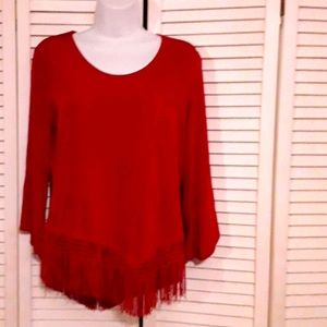 Renaissance RED L/S boatneck macrame hem